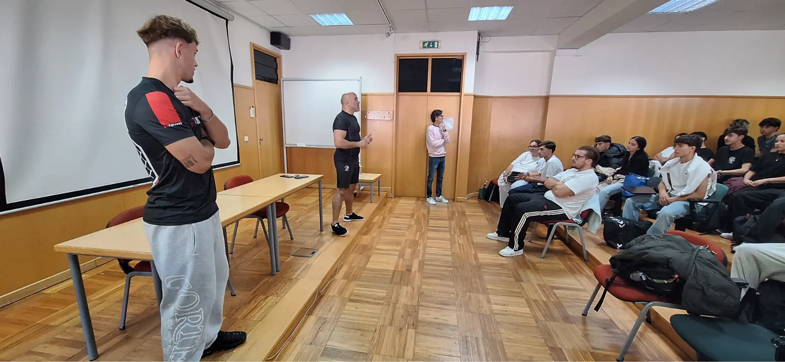 CPTD promove palestra sobre Lutas e MMA com Mestre Rafael Silva e o antigo aluno Filipe Pereira